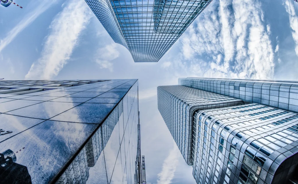 cloud header - N+ONE AFRICA - We are always On !